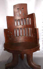 Fauteuil_monoxyle_.jpg (61910 octets)